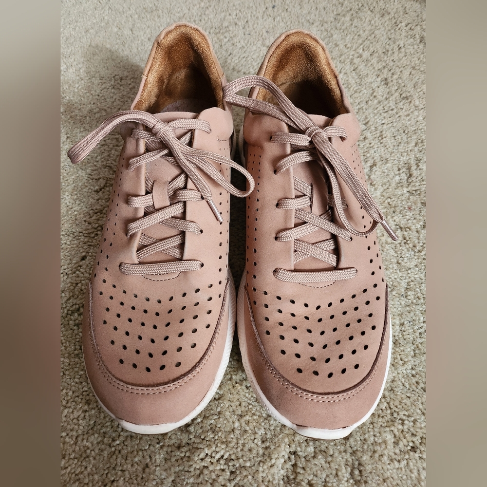 Aetrex Casual Shoes